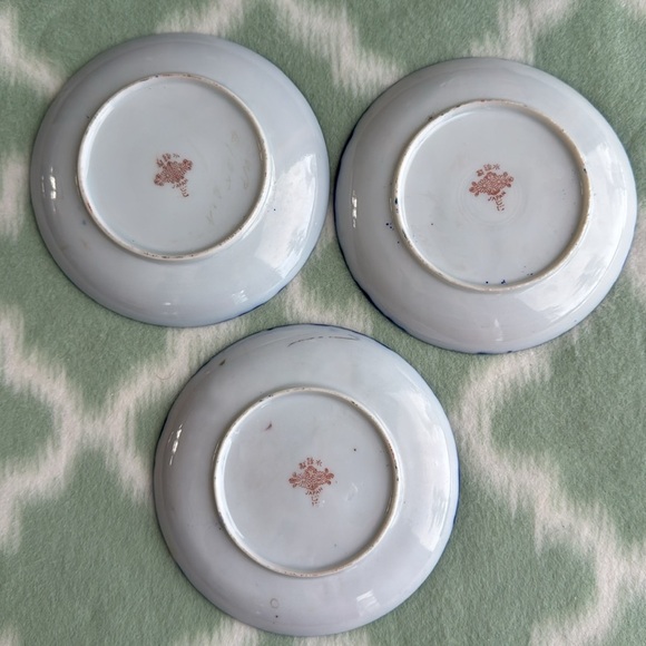 Vintage Japan Decorative Plates Set - Picture 6 of 8